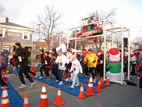 Race Photo  The 2009 running of the Holiday Hustle 5K put on by Running Fit in Dexter Michigan on a sunny but 28 degree on December 5, 2009. : 5K, Fitness, Race, Running, Kasdorf